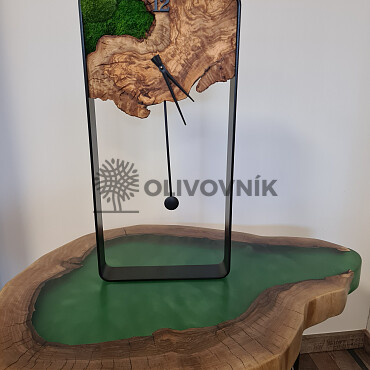 Hodiny kyvadlové + olivové dřevo + mech