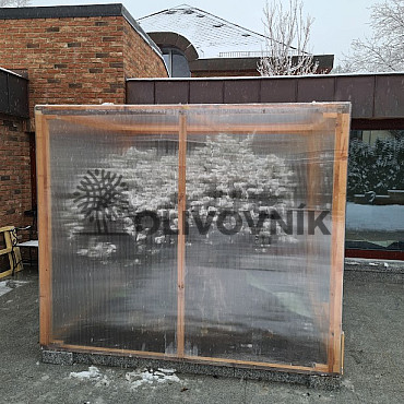 Zimování rostlin - zimní kryt z lexanu